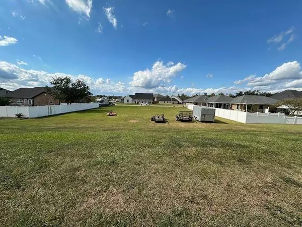 221 BEAU PL, Des Allemands, LA 70030