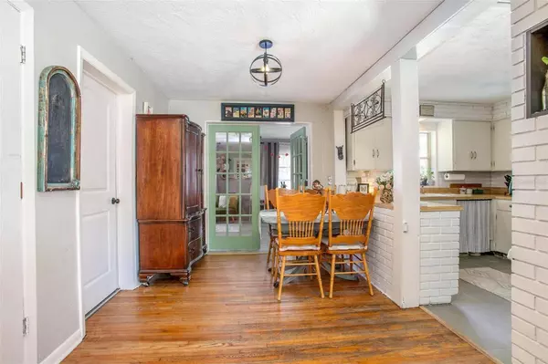 2227 TROPICAL TER, Deland, FL 32724