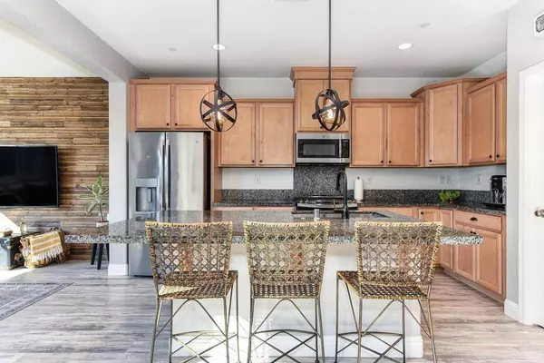 9176 Hourglass CIR, Roseville, CA 95747