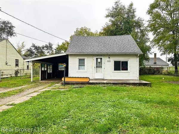 3040 SHAW Street, Burton, MI 48529