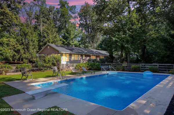 9 Holling Road, Colts Neck, NJ 07722