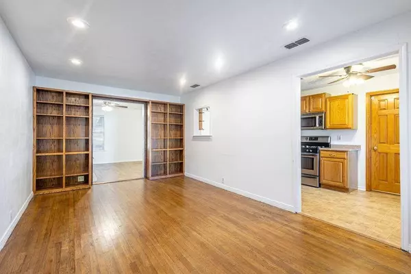 1602 N Binkley Street, Sherman, TX 75092