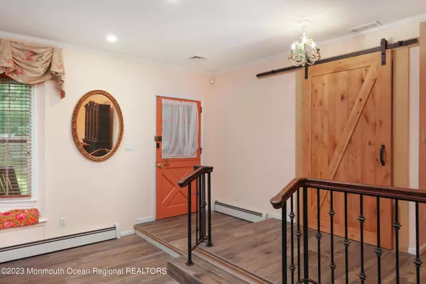 9 Holling Road, Colts Neck, NJ 07722