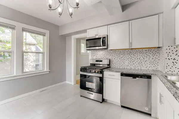 892 Cook AVE E, Saint Paul, MN 55106