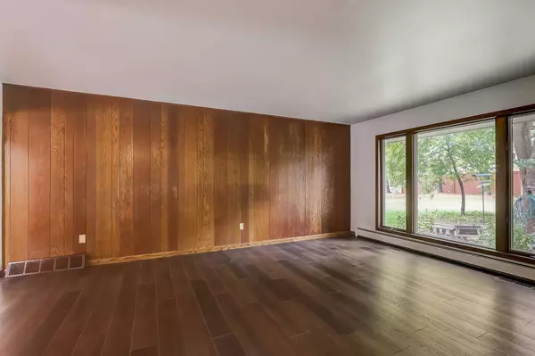 111 Strangeway Avenue, Lodi, WI 53555