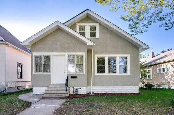 892 Cook AVE E, Saint Paul, MN 55106