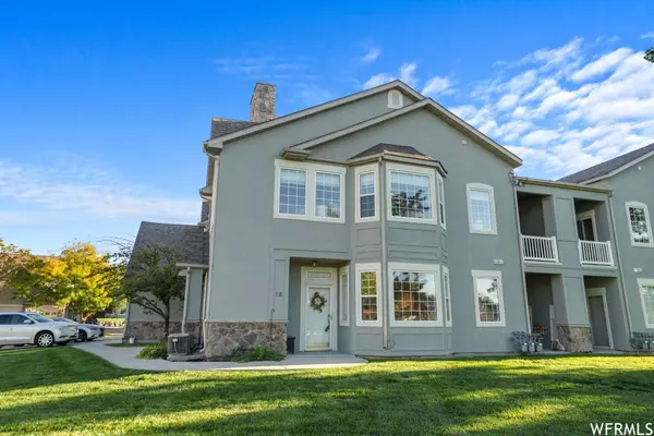 18 COURTYARD LN, Centerville, UT 84014