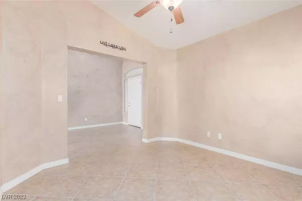 450 Raven Way, Mesquite, NV 89027