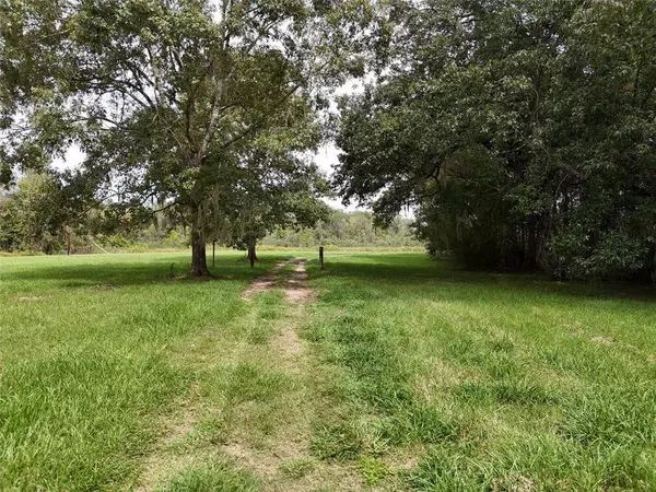 2365 County Road 2107, Liberty, TX 77575