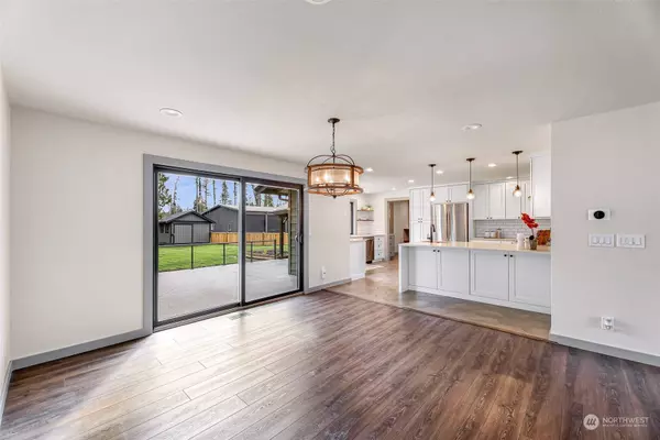 17812 Colony RD, Bow, WA 98232