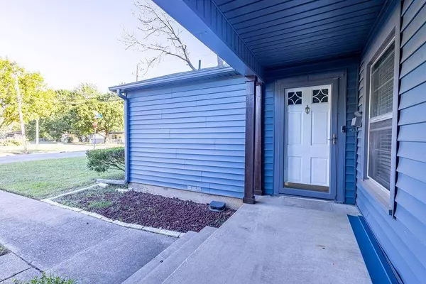 1602 N Binkley Street, Sherman, TX 75092