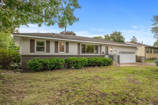 6033 Quebec AVE N, New Hope, MN 55428