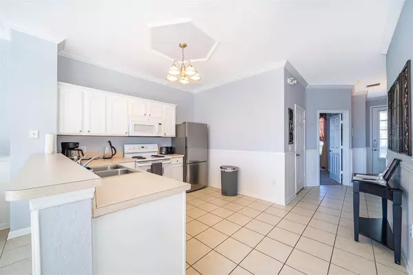 2591 MANESHAW LN, Kissimmee, FL 34747