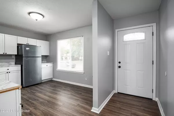 1014 Washington Way, Jeffersonville, IN 47130