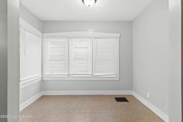 2115 Oregon Ave, Louisville, KY 40210