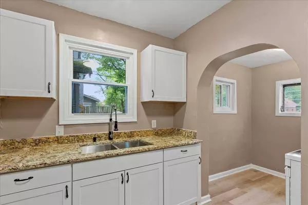 1469 Kenmore Road, Columbus, OH 43211