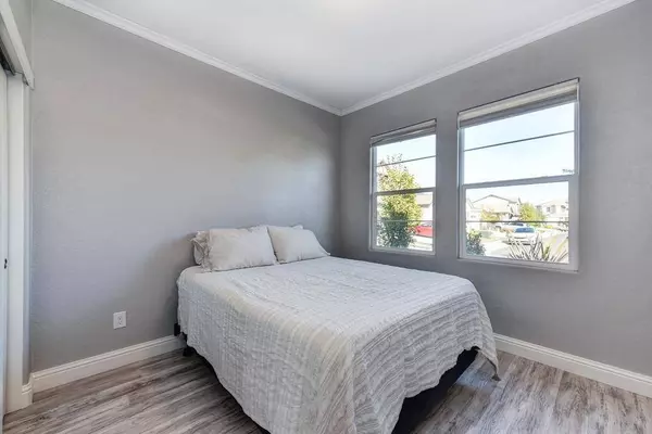 9176 Hourglass CIR, Roseville, CA 95747