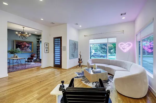 1521 Harold ST, Houston, TX 77006