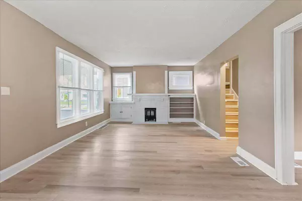 1469 Kenmore Road, Columbus, OH 43211