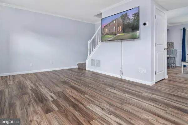 906 HINGHAM HARBOUR, Pasadena, MD 21122