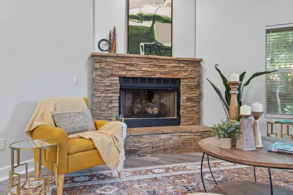 2058 Pine Ranch Drive, Navarre, FL 32566