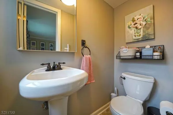 764 Warren St, Westfield Town, NJ 07090