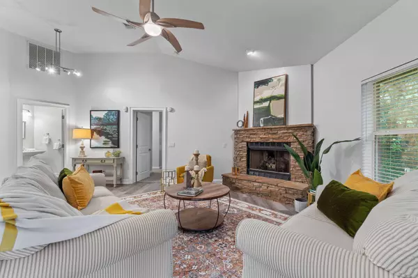 2058 Pine Ranch Drive, Navarre, FL 32566