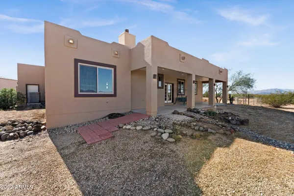 45706 W DUFF Road, Wickenburg, AZ 85390