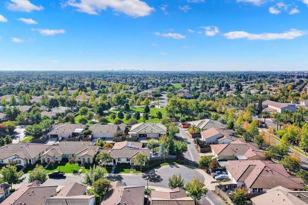 2389 Cotterdale ALY, Sacramento, CA 95835