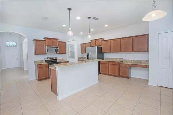 2524 CARRICKTON CIR, Orlando, FL 32824