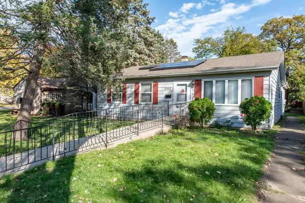 2303 Elizabeth Avenue, Zion, IL 60099