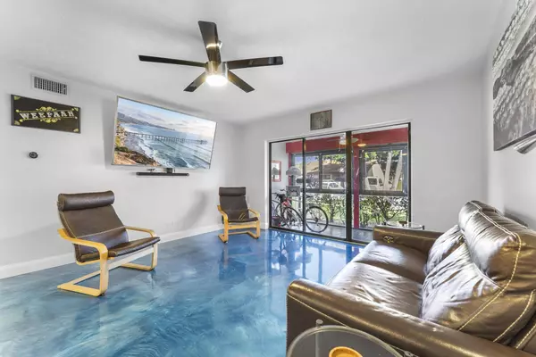 614 Sea Pine WAY B1, Greenacres, FL 33415