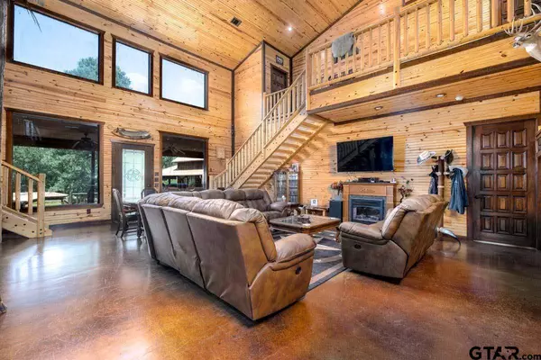 1820 FM 2750E, Troup, TX 75789