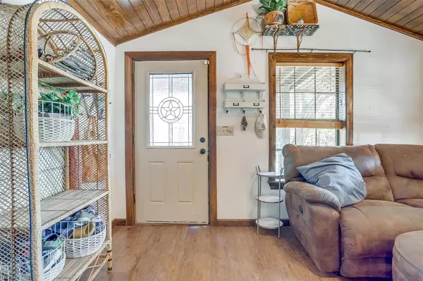 444 Mesa Trail, Weatherford, TX 76087