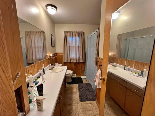 24795 County Road 7, Saint Augusta, MN 56301