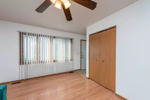 2303 Elizabeth Avenue, Zion, IL 60099