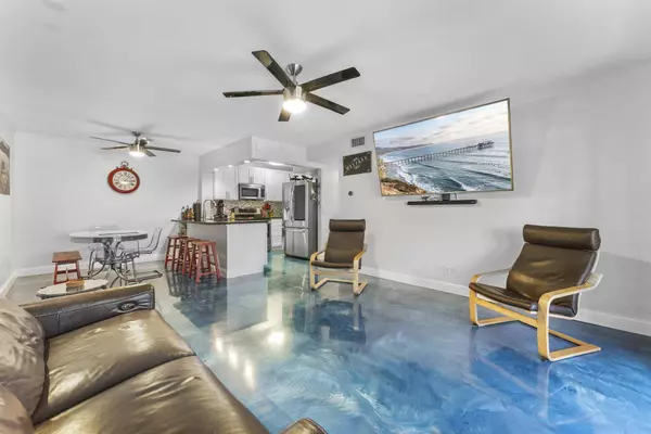 614 Sea Pine WAY B1, Greenacres, FL 33415