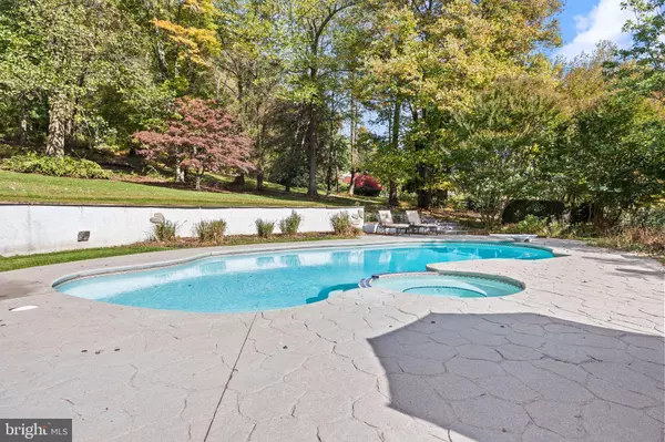 3764 SABLEWOOD DR, Doylestown, PA 18902