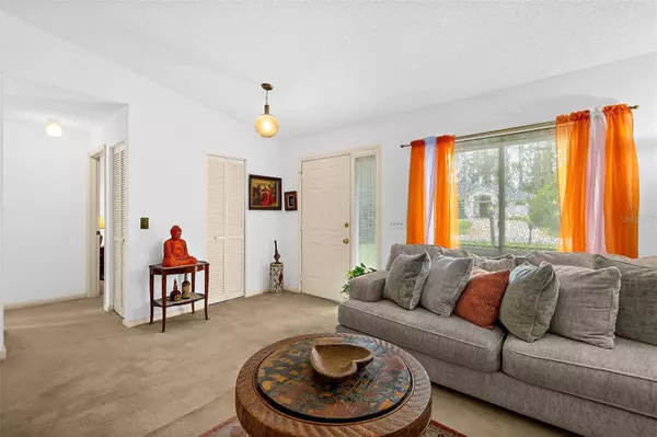 10 WATERFORD PL, Palm Coast, FL 32164