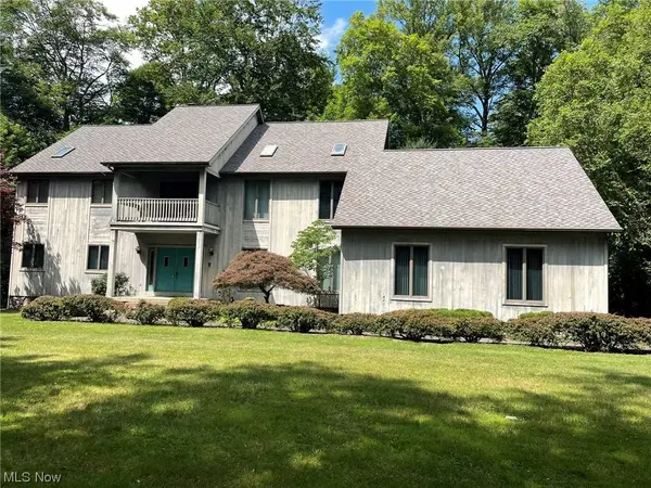 4088 Leffingwell RD, Canfield, OH 44406