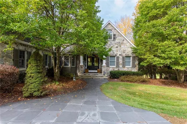 126 Mountain View Place, Middle Smithfield Twp, PA 18302