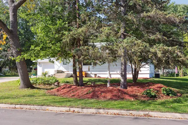 7117 Douglas DR N, Brooklyn Park, MN 55429