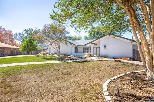 501 MOORSIDE DR, Windcrest, TX 78239-2537