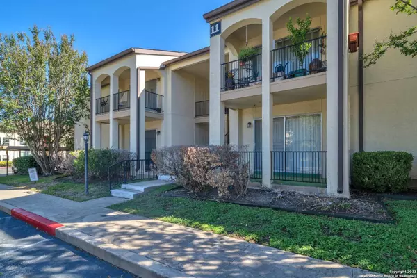 8702 VILLAGE DR UNIT 1103, San Antonio, TX 78217