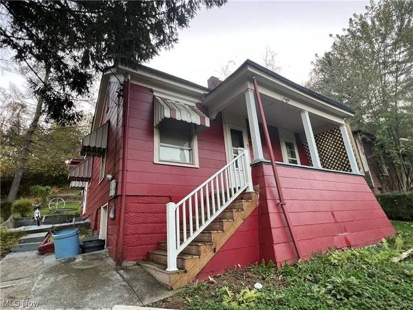 35 Laipple ST, Bridgeport, OH 43912