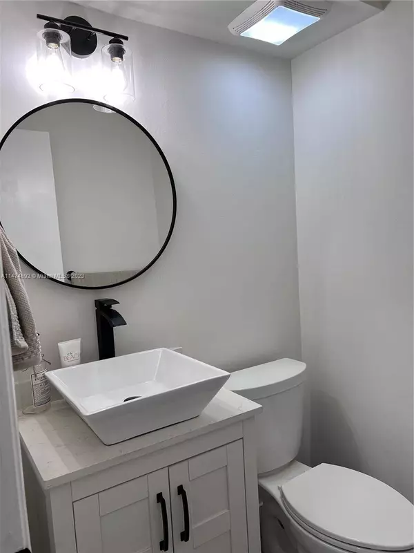 6825 SW 45th Ln #1, Miami, FL 33155