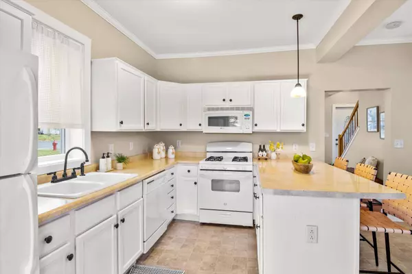 429 4th ST N, North Hudson, WI 54016