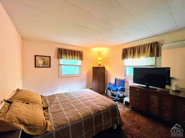 132 Route 23C, Tannersville, NY 12485