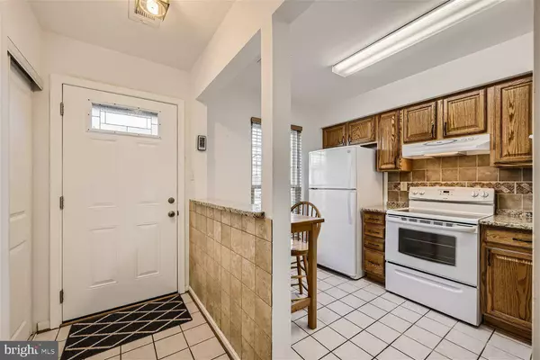 8130 CLOVERHURST RD, Glen Burnie, MD 21061