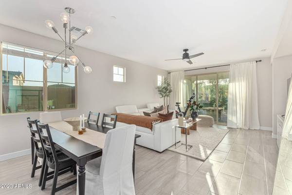 31822 N 124TH Drive, Peoria, AZ 85383